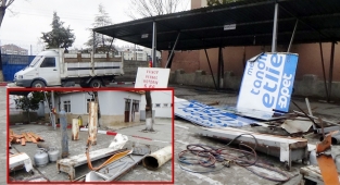 Reklam panosu hırsızlığı jandarmanın devriyesine takıldı