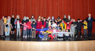 SÜ’de özel öğrencilere özel tiyatro oyunu