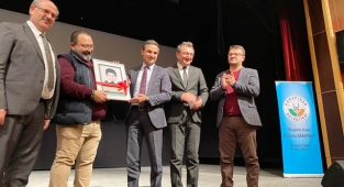 Yazar Karlı, Karapınarlı gençlerle buluştu