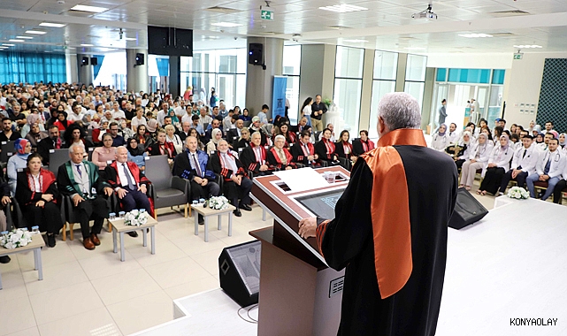 KTO Karatay Üniversitesi Tıp Fakültesi’nde mezuniyet sevinci