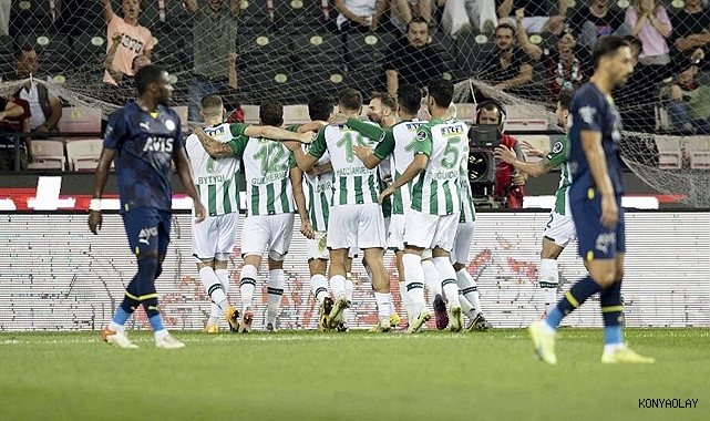 Konyaspor'dan Fenerbahçe'ye tek golle darbe