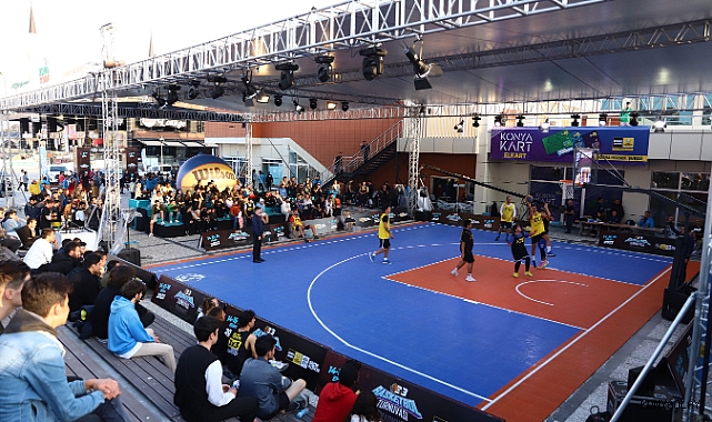 3x3 basketbolda şampiyonlar ödüllerini aldı