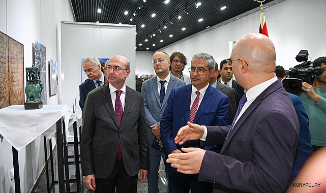 Selçuklu Belediyesi'nden Özbekistan'da çini sergisi
