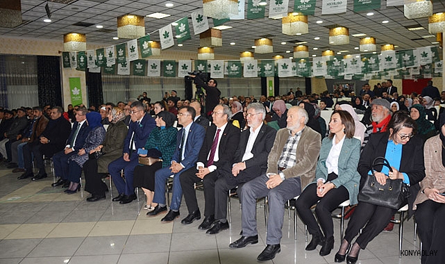 Davutoğlu'nun partisine memleketinde büyük katılım
