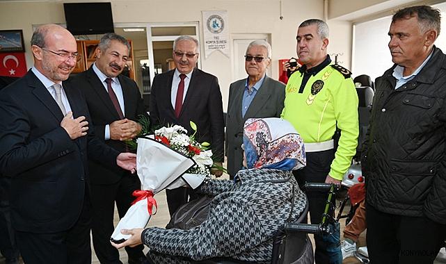 Engeller trafikte “reflektörlü uyarı çantası