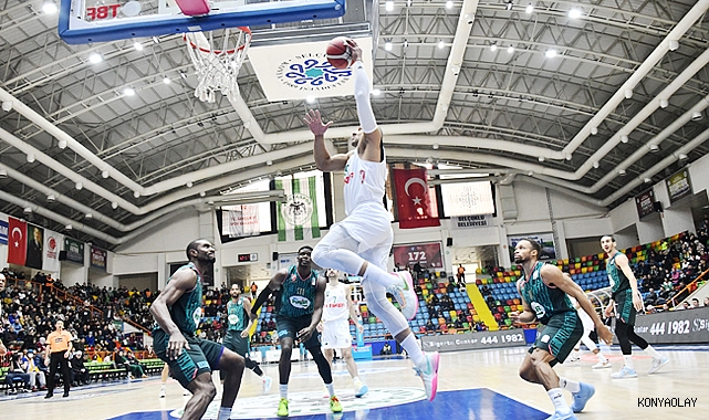 Konyaspor baskette yenilgiye doymadı
