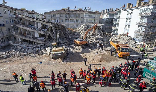 Son dakika… Depremde can kaybı 4 bin 544'e yükseldi