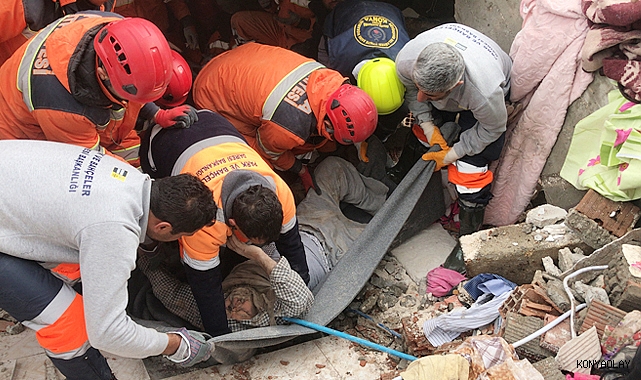 Konya'dan deprem bölgesine 123 tır dolusu yardım