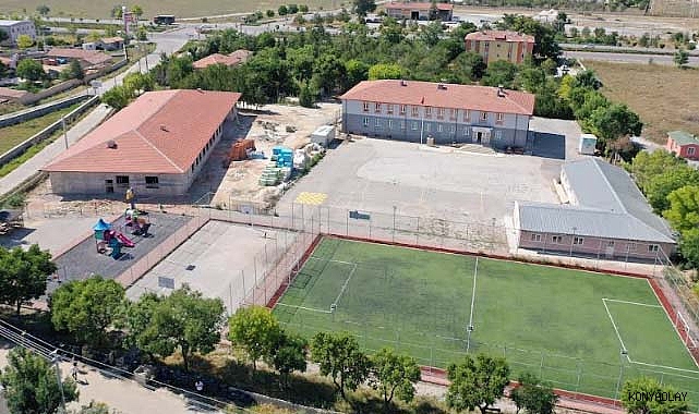 Karatay'da en büyük yatırım eğitime