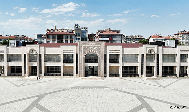 Selçuklu sultanlarının silikon heykelleri bu müzede sergileniyor