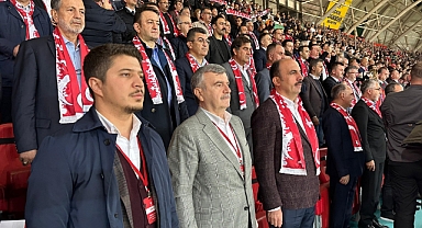 Başkan Altay Millî Takımı ve Konyalı taraftarları kutladı