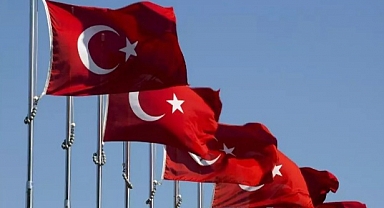 Türk Bayrağı’ndan rahatsız olmuşlar!