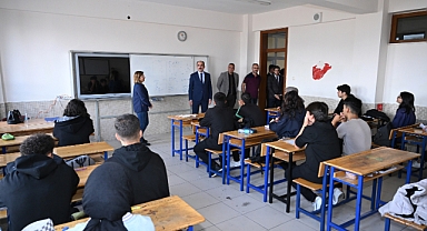 Başkan Altay Lise Öğrencileriyle buluştu