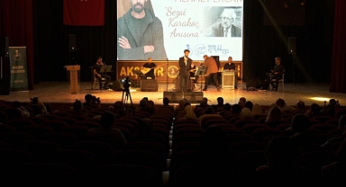 Sezai Karakoç eserleriyle anıldı