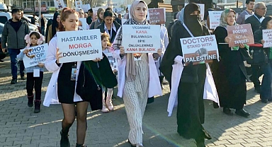 Doktorlardan sessiz yürüyüş