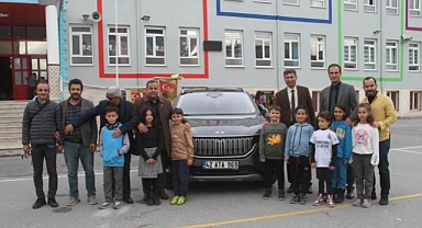 Yerli Malı Haftasında okula TOGG getirildi