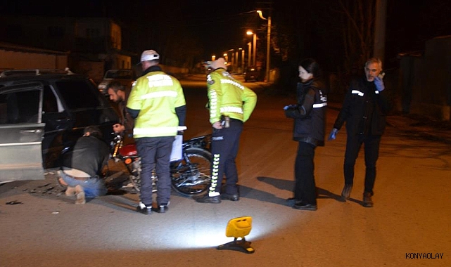 Otomobil ile motosiklet çarpıştı