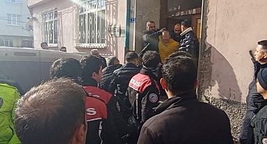 Polisten kaçarken havalandırma boşluğunda sıkıştı