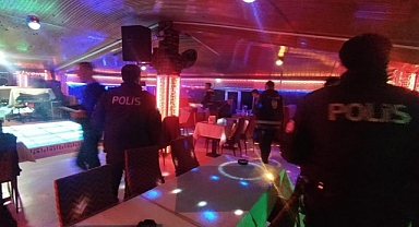 Ruhsatsız çalışan 9 eğlence mekanı mühürlendi