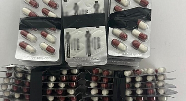 Şüpheci araçta uyuşturucu hap ele geçirildi