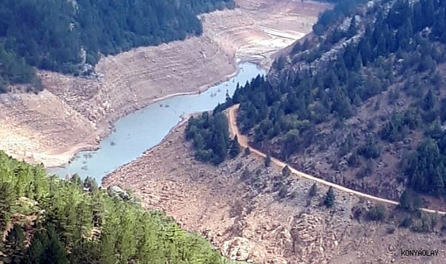 Derebucak Barajı kurudu