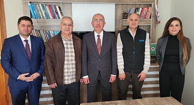 Mustafa Kavuş Konyaolaytv'yi ziyaret etti