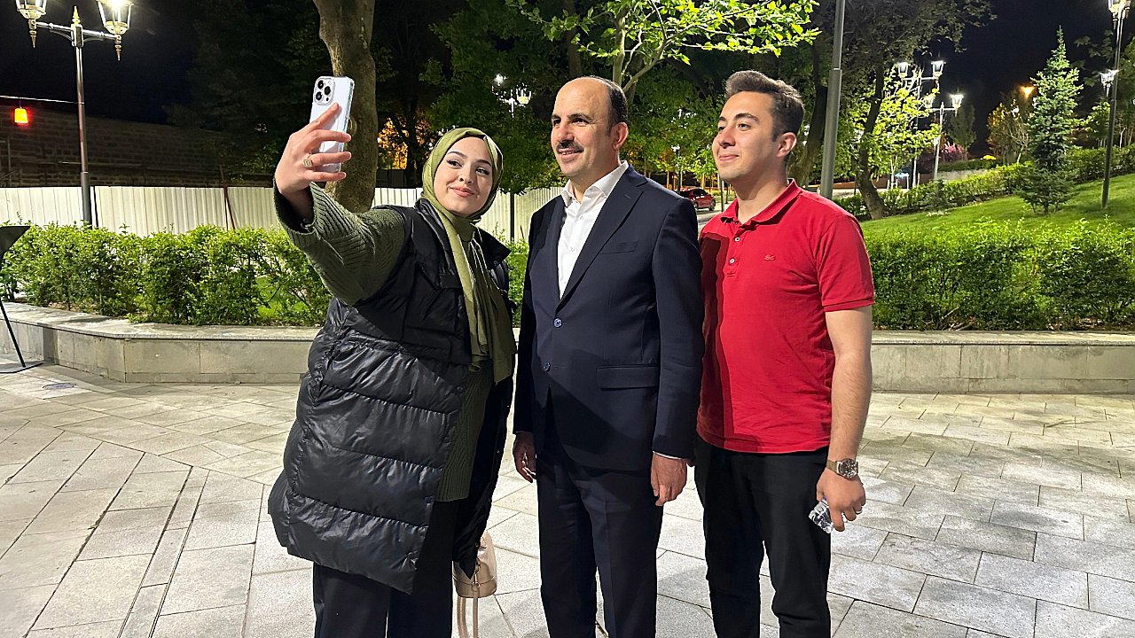 Başkan Altay vatandaşlarla Meram'da buluştu