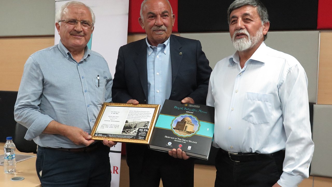 Konya Aydınlar Ocağı'nda bu hafta 27 Mayıs Darbesi ele alındı