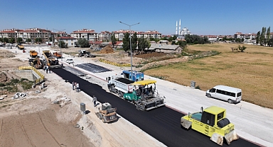 Karaaslan’da yol çalışmalarına hız verildi