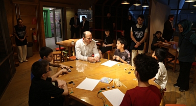 Başkan Altay Konya Bilim Merkezi'nde çocuklarla bir araya geldi