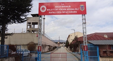 Cezaevinde koğuş arkadaşını bıçakla öldürdü