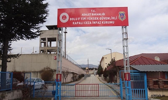 Cezaevinde koğuş arkadaşını bıçakla öldürdü