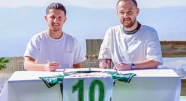 Enis Bardhi imzayı attı kampa katıldı