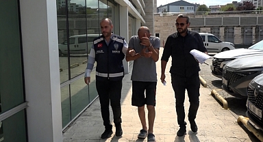 Hırsızlık için el feneriyle girdiği inşaatta suçüstü yakalandı