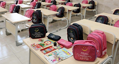 Karatay’da belediye 9 bin kırtasiye seti dağıtacak