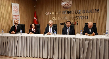 Konya’da yaşlılık çalıştayı düzenlendi