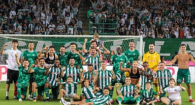 Konyaspor Gaziantep FK'yı güle oynaya yendi. 3-0