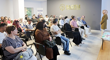 SAGEM'de velilere okulda uyum semineri verildi