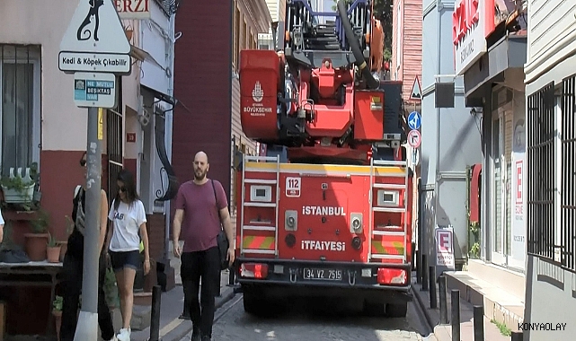 Saniyelerle hayat kurtuldu: Gaziantep’te otomobil yangını