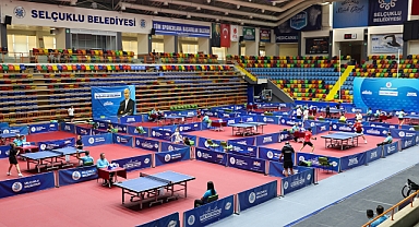 Sporun merkezi Selçuklu'da masa tenisi heyecanı