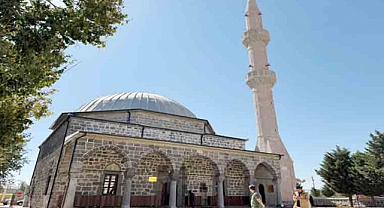 Belkaya Merkez Cami, yeniden ibadete açıldı