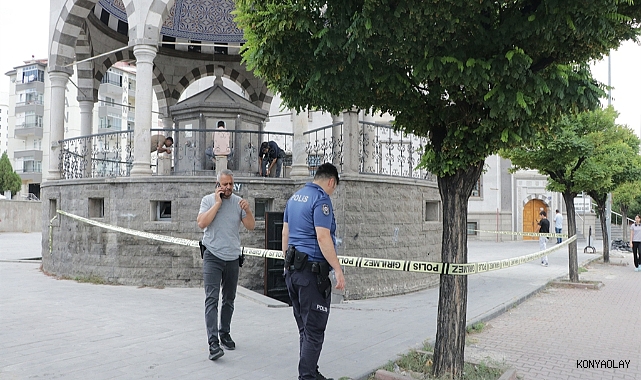 Cami tuvaletindeki kavgada bıçakla ağır yaralandı