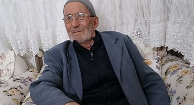 14 yıl önce kazada ölen kişiyle karıştırılmıştı; aynı yerde kaza geçirip yaşamını yitirdi.