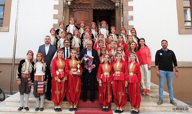 Akşehir halk oyunları ekibi Milli Takım'da
