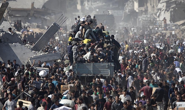 Gazze’ye insani yardım taşıyan 400 kamyon giriş yaptı