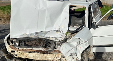 Karapınar’da tır ile otomobil çarpıştı: 2 yaralı