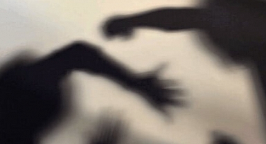 Lisede arkadaşları tarafından darbedilen öğrenci tedaviye alındı.