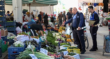 Meram Zabıtası, semt pazarlarını sıkı takipte 