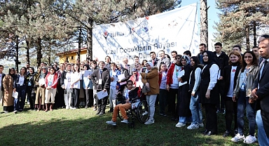 Özel çocukların rüyası arıların dünyası