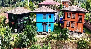 Turistlerin yeni gözdesi; Dönen evler!